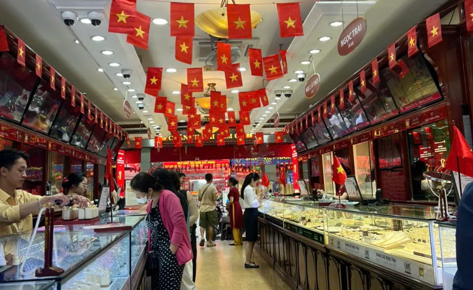 Phân tích giá vàng ngày 04/12/2025