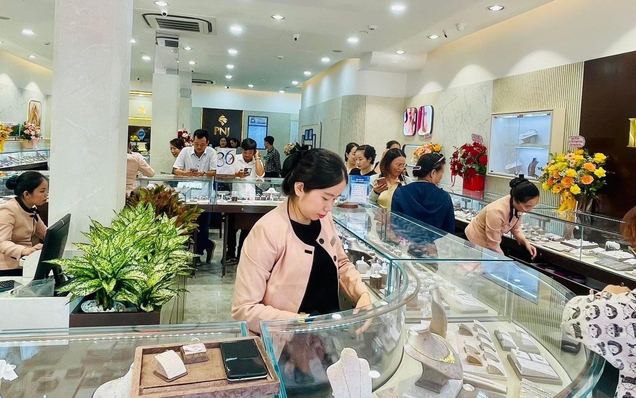 Phân tích giá vàng ngày 17/11/2025